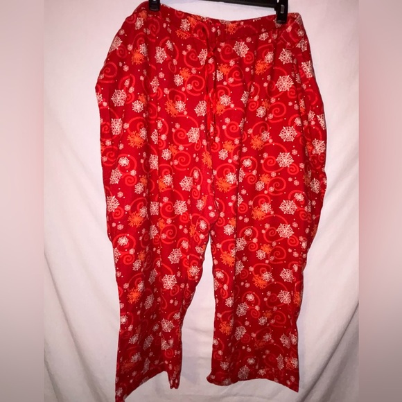 Cacique Women’s Red Snowflake flannel bottoms - Picture 1 of 12